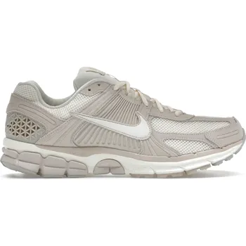 Dámská obuv Nike Zoom Vomero 5 Light Orewood Brown Velikost: 42.5 HF1553-100