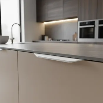 Nábytkové kování Interex design Úchytka na hranu dveří ALICANTE / Bílá matná 446 mm