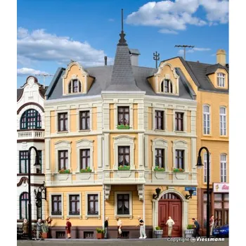 Modelová železnice H0 - rohový dům na týdenním trhu