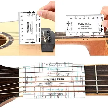 Klasická kytara Měřidlo výšky kytarových strun 8,5 x 5,4 cm Oboustranné multifunkční PVC pravítko pro kytaru a baskytaru Karta se specifikacemi na hmatník a menzuru