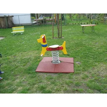 Dětská houpačka Pryžový tlumící povrch pod houpadlo na pružině