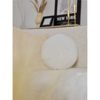 Polštář Sinsay - Polštář s umělou kožešinou - bílá - 955GU-00X - 955GU-00X-ONE