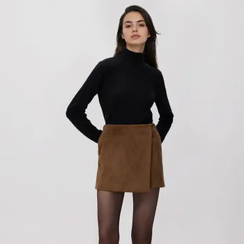 Dámské oblečení Reserved - Kraťasy s&nbsp;překládaným předním dílem - béžová - 330GF-80X - 330GF-80X-L