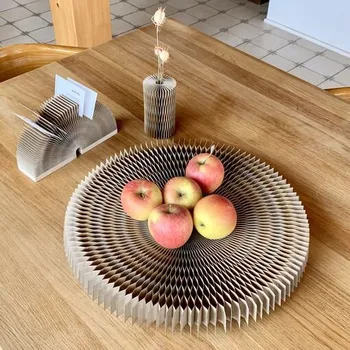 Váza Malá váza z voštinového kartonu