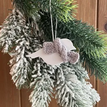 Vánoční ozdoba Porcelánová ozdoba "Zimní ptáček"