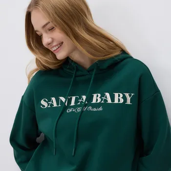 Dámské oblečení Reserved - Mikina s&nbsp;vánočním nápisem - tmavě zelená - 706GA-79X - 706GA-79X-M_L