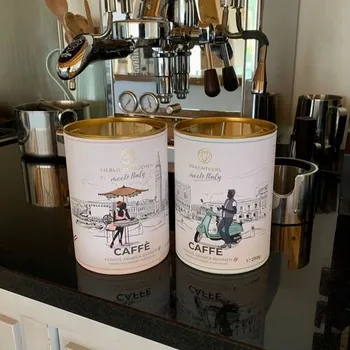 Káva Pražená zrnková káva, La Dolce Vita v dóze 250 g pro nej holku