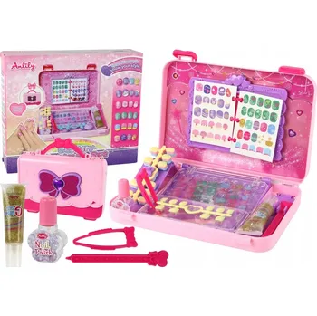 Kufřík s nehtovými doplňky, Samolepky na manikúru, tipy