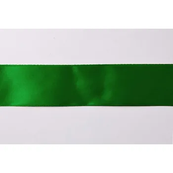 Saténová stuha v zelené barvě 38 mm I-TM0-S38-3107