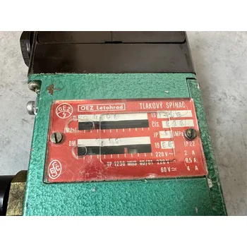 Stavebniny Tlakový spínač ZSE OEZ TSV-4E 0,05 MPa 0,06 MPa Varianta: TSV-4E 0,06MPa