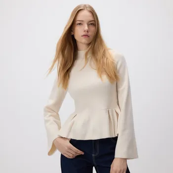 Dámský svetr Reserved - Svetr typu basquine - tělová - 379HI-02X - 379HI-02X-L