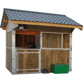 Dřevěný box pro koně La GÉE 4 x 3 m sedlová střecha krytina vláknocement přesah 1,65 m