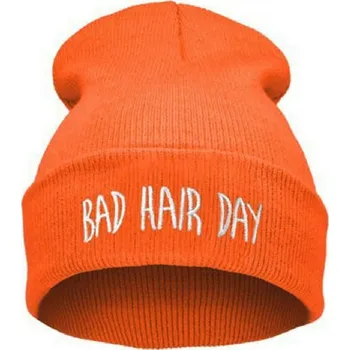 Pokrývka hlavy Zimní čepice BAD HAIR DAY - NEONOVÁ ORANŽOVÁ + BÍLÝ NÁPIS