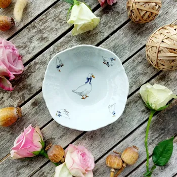 BERNADOTTE miska kompotová kulatá 16 cm, husy, Thun 1794 (Porcelánová miska 2. jakost)