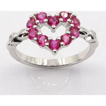 Prsten Stříbrný prsten s kamenem