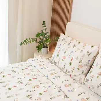 Mušelínový povlak na polštář 70x90 cm luční květiny