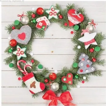 Papírový ubrousek Ubrousky DAISY Wreath with Felt Decorations