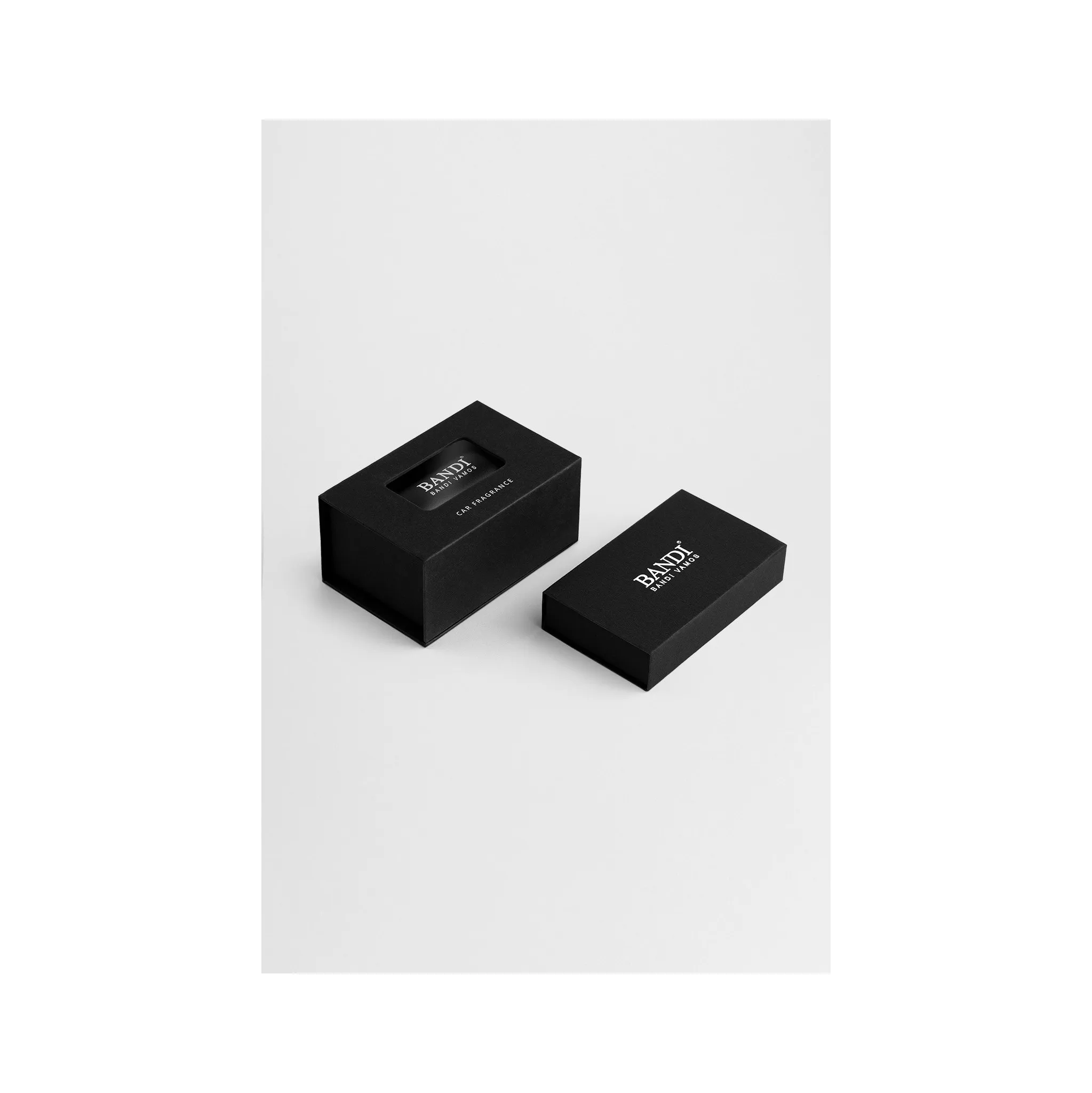 Fotografie 6 - Vůně do auta BANDI Car Fragrance sada vůní s náhradní náplní Aprimé for Men