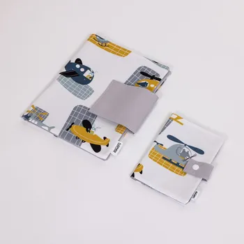 Přebalovací taška Tulimese Sada plenkovník + obal na očkovací průkaz s letadly