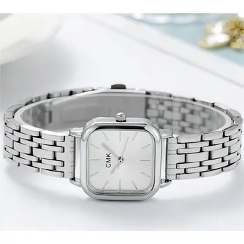 Hodinky Dámské hodinky LU - 38692 - Stříbrná KP-38692