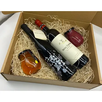 Dárkový potravinový koš Včelín Dárkový box s vínem od Navínko 750 g a 2x 0,75 litru Varianty: B