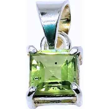 Přívěsek Olivínový přívěsek kostička 6x6 mm