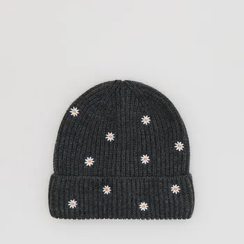 Čepice Reserved - Úpletová čepice s výšivkou - tmavě šedá - 685GT-90X - 685GT-90X-9Y1