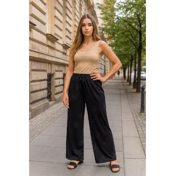 Dámské kalhoty NOVINKA- Volné kalhoty s velkým květinovým vzorem - černé