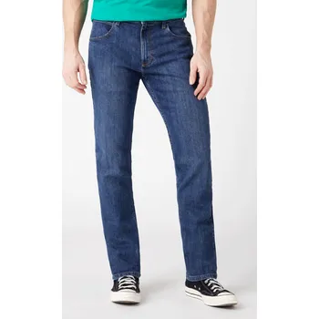 Pánské džíny Pánské džíny WRANGLER W10GM6098 REGULAR DARK STONE Velikost: 30/30 Tričko zdarma při nákupu nad 3000,-!