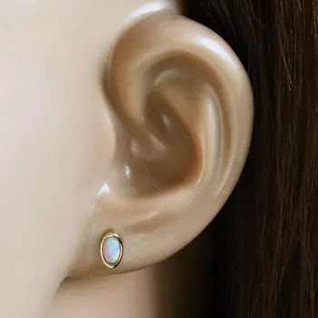 Náušnice Náušnice ze žlutého 585 zlata - hladká oválná objímka s vypouklým syntetickým opálem