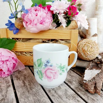 PĚTKA hrnek 400 ml, růže, Český porcelán Dubí (Porcelánový hrnek 2. jakost)