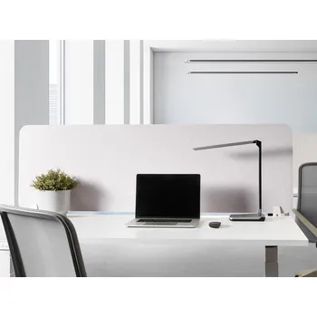 Psací stůl Rozdělovač psacích stolů krémově bílý látkový potah z materiálu PET 160 x 50 cm akustický rozdělovač psacích stolů domácí kancelář Beliani