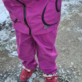 Dívčí kalhoty Yháček Softshellové kalhoty s beránkem Yháček, ostružinové Velikost: 74