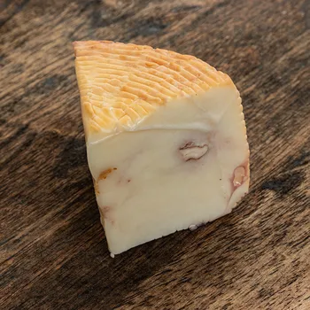 Sýr pařený nezrající, uzený s ořechy - Matěj Kostelanský, 150 g