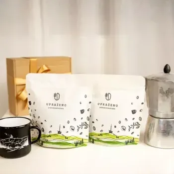 Dárkový potravinový koš Dárkový balíček NA DOMA I POD STAN