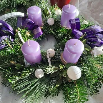 Věnec Věnec jedlový adventní 25 cm fialový průměr 25/30 cm