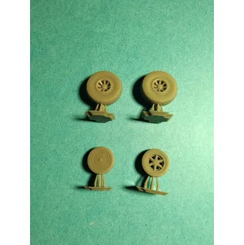 Plastikový model Fly 1/72 Tigercat wheels with treads (FLY)