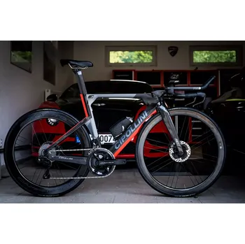 Silniční kolo Silniční kolo CIPOLLINI NKTT DB Carbon/Grey/Red Shiny M