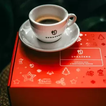 Dárkový potravinový koš Dárkový balíček CHUŤ VÁNOC NA ESPRESSO - 2x 250 g