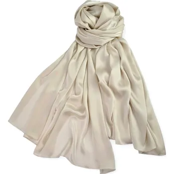 Šála Classic Scarf Béžová jednobarevná šála se saténovým leskem, pléd přes ramena, jako pareo přes plavky