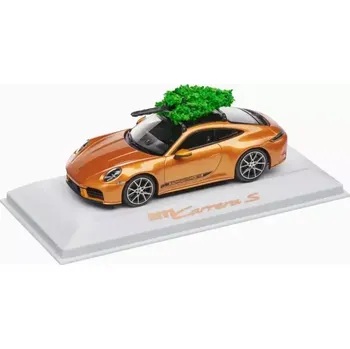 autíčko PORSCHE 911 Carrera (992.2) Christmas tree Model 1:43 s vánočním stromečkem v barvě zlaté (Tlakově litý sběratelský model)