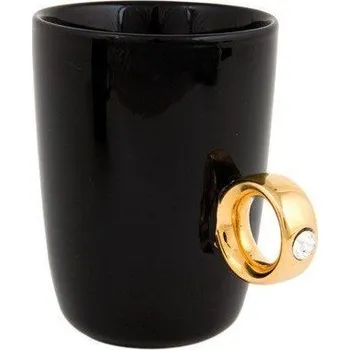 Hrníček lidské ucho