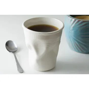 Hrníček pomačkaný kelímek