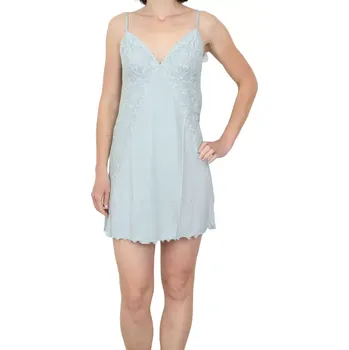 Dámská noční košile Dámská jemná noční košilka na ramínka s krajkovými boky Follia Mandy šalvěj velikost M