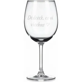 Sklenice Sklenice na víno s gravírovaným textem - Dědeček, co ví všechno.