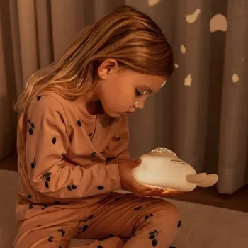 Dětské svítidlo Liewood Manuel Noční lampička/Projektor 2v1 - Sandy