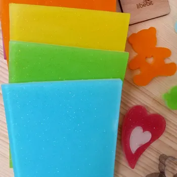 Mýdlo libebit dvouvrstvý třyptivý plát s kozím mlékem malý pomeranč a skořice (oranžová)