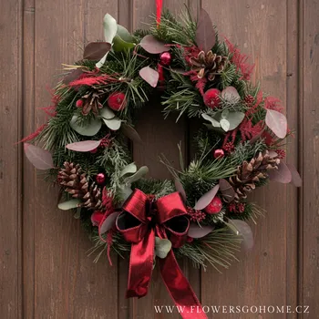Vánoční dekorace Vánoční věnec na dveře s červenou mašlí - Přírodní materiály Průměr: 25cm