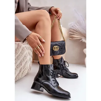 Dámská zimní obuv Kožené lakované kotníkové boty na podpatku zateplené D&A JC42-53 černé 36