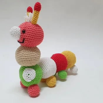 Polštář Háčkovaná hračka - Housenka Amálka Žlutá